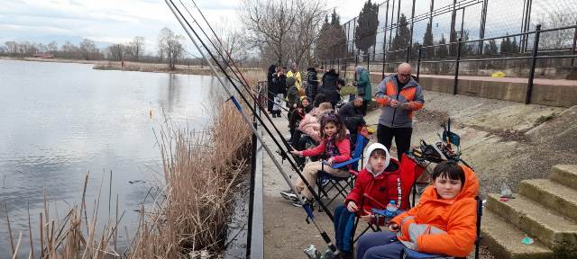 Açılım Okulları’ndan Gölya’da balık tutma etkinliği