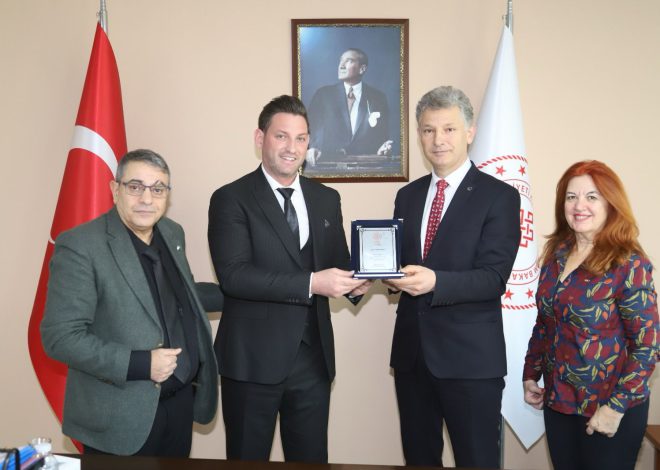 Aykut Saban’a İl Turizm Müdürlüğü’nden plaket