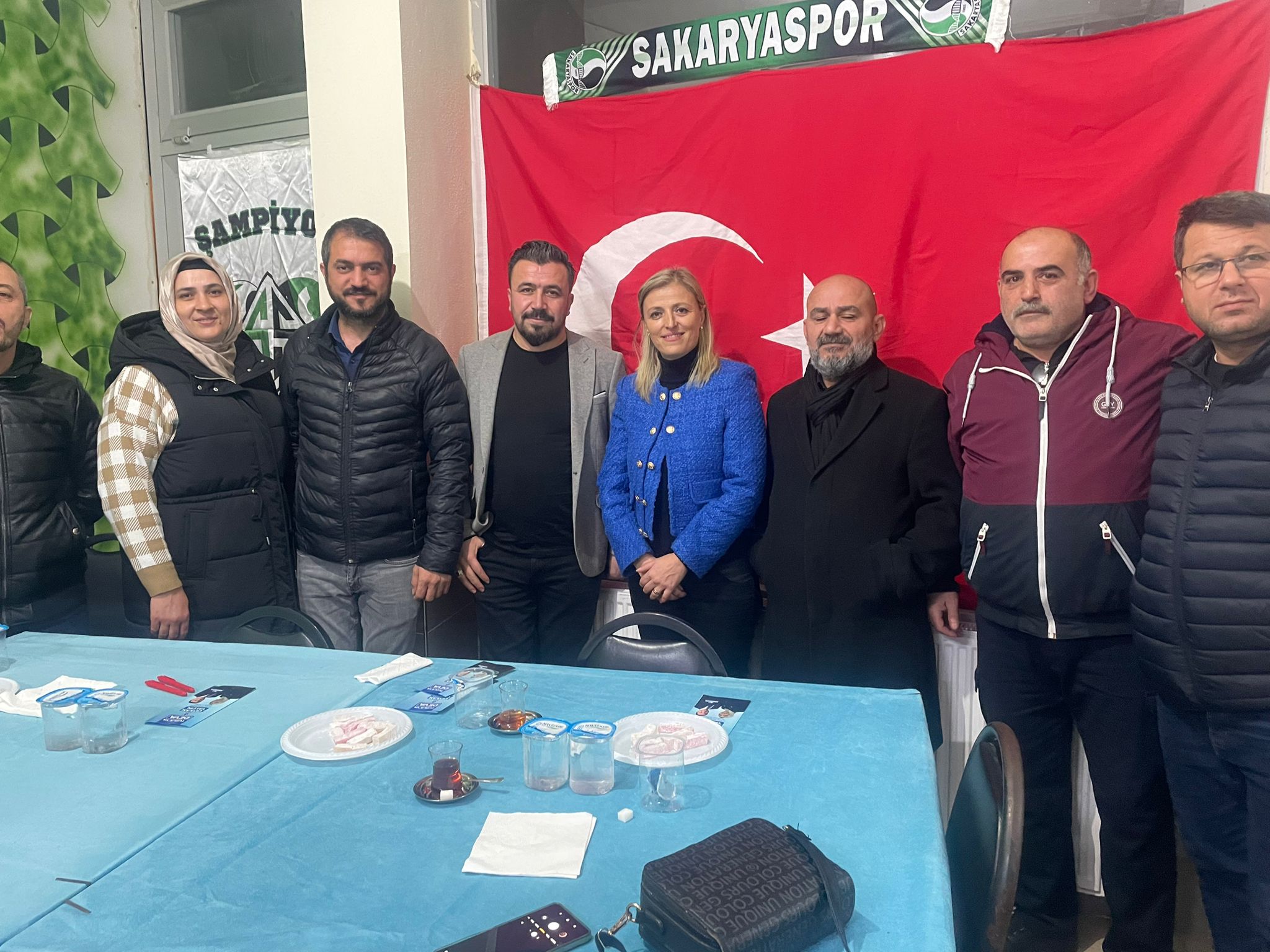 Öznur Zengin: Gelin mahallemizi el birliği ile yönetelim