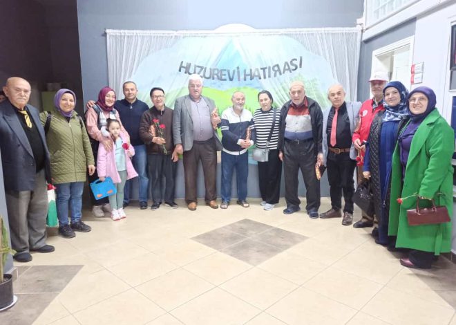 Sakarya Samsun Derneği’nden kadınlar gününde huzurevine ziyaret