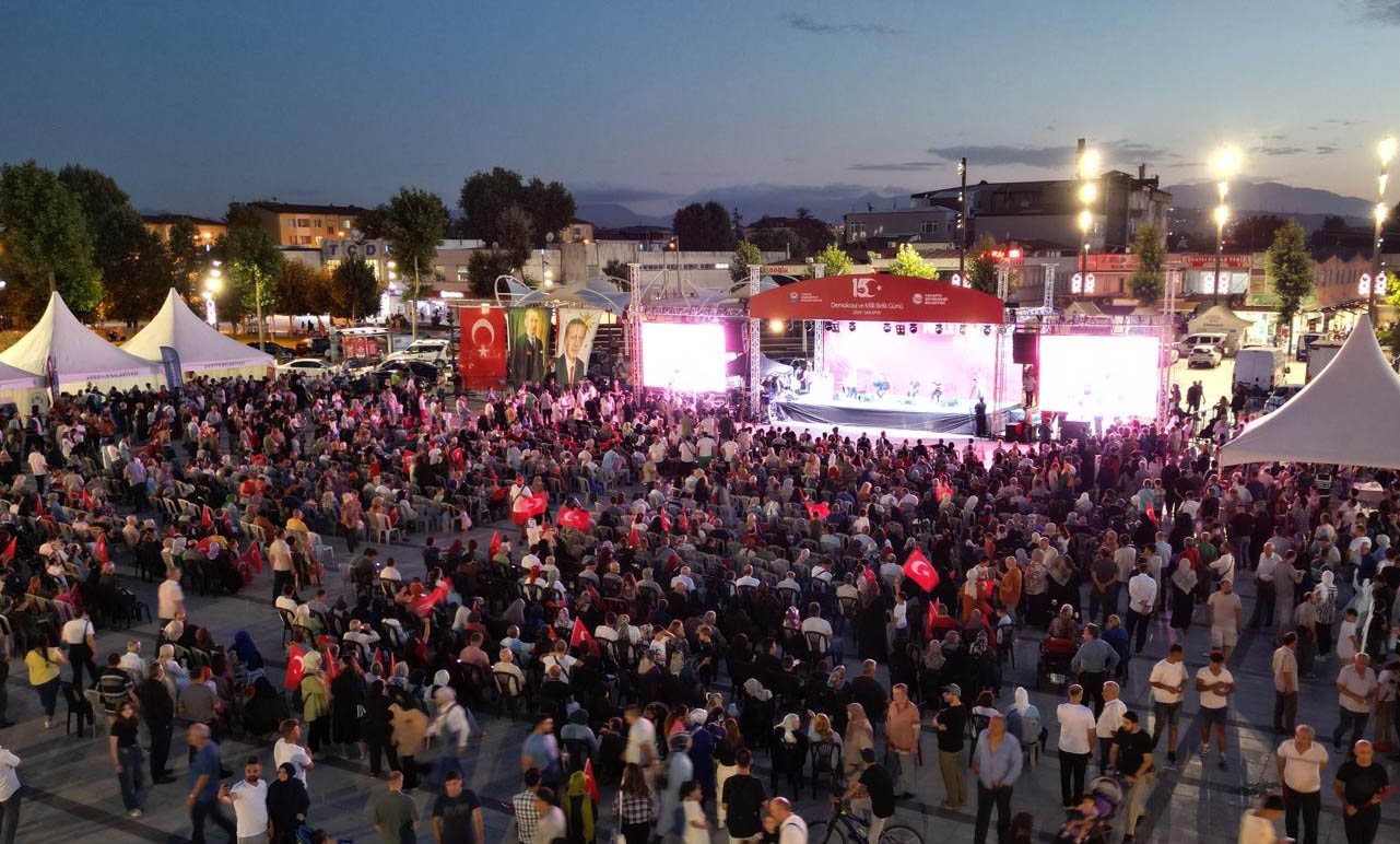 Sakarya’da aynı meydan, aynı ruh