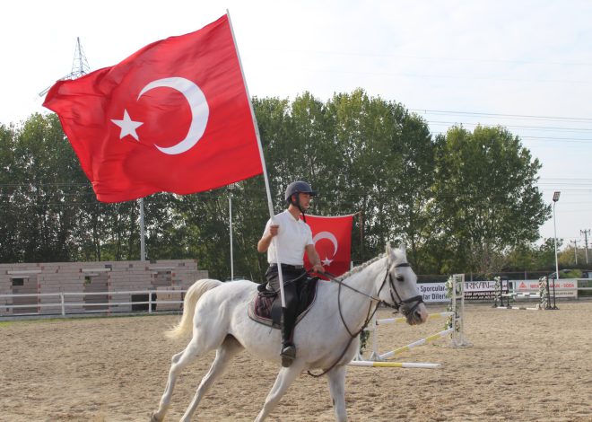 Sakarya’da Coşkulu 29 Ekim Cumhuriyet Bayramı Kutlamaları: Hayberk Atlı Spor Kulübü’nde Yoğun Katılımla Gerçekleşti