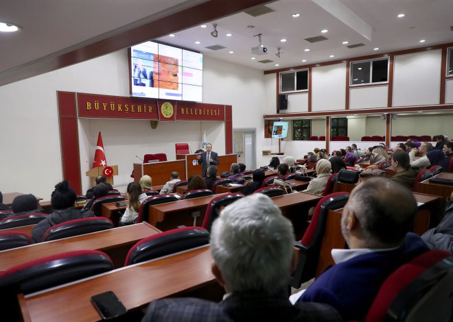 Büyükşehir’de KVKK eğitimi “Kişisel verilerimizi koruyabilmek için ‘yapay zekayı’ tanımalıyız”