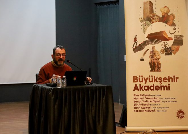 Edebiyatçı Güray Süngü Büyükşehir Akademi’de gençlerle buluştu “Kalemi bir parçanız olarak yanınızda taşıyın”