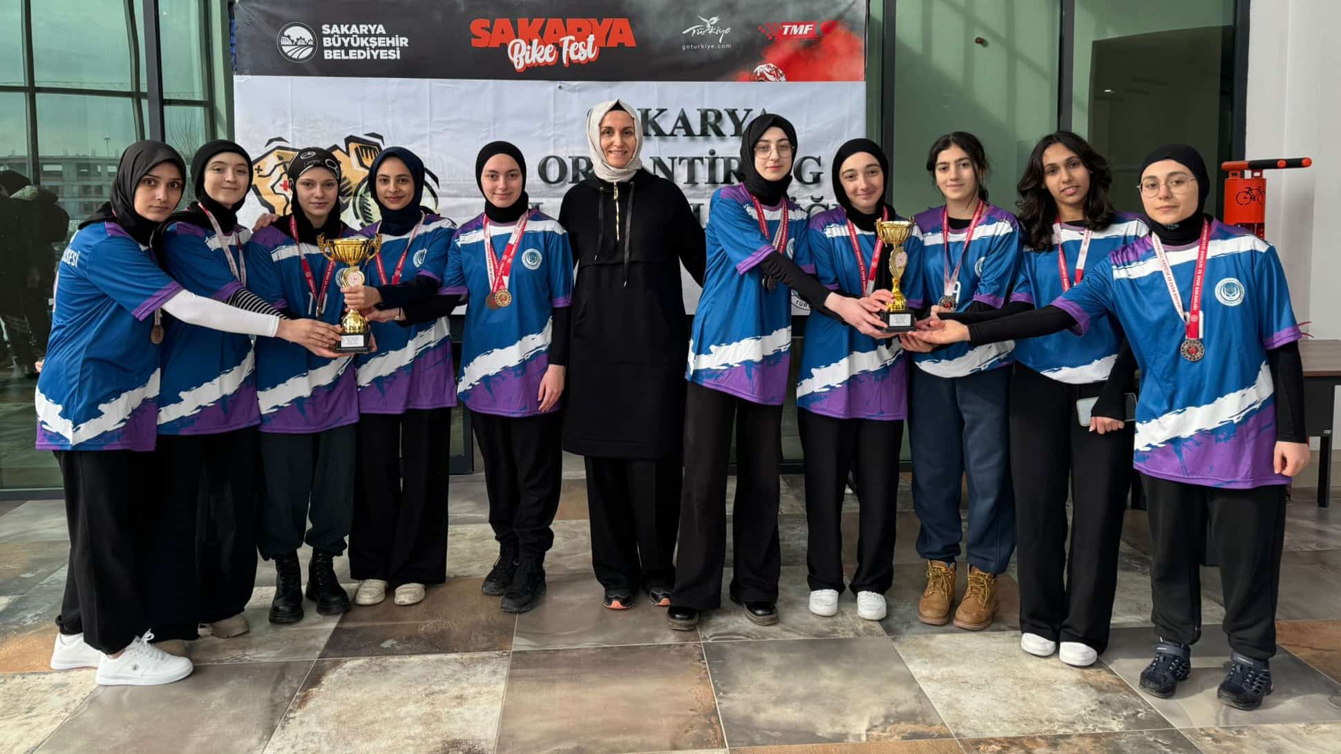 Şehit Yılmaz Ercan Kız Anadolu İmam Hatip Lisesi Oryantiringde İl birincisi oldu